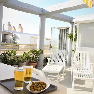 https://la-perla-apartment-paradis-park-50m-playa-solarium-wifi-pool.catalonia-hotels.com